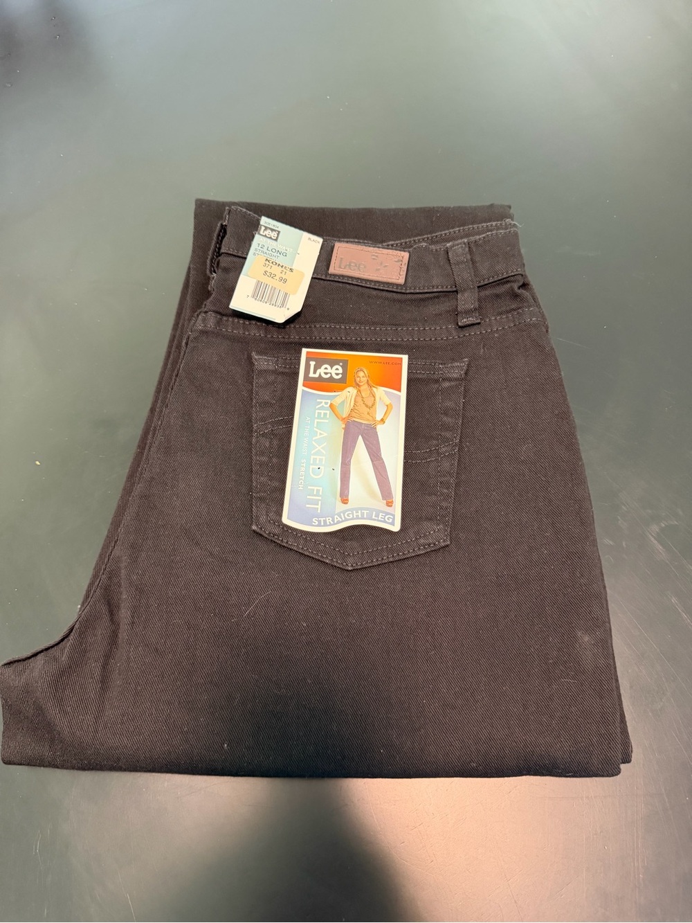 NWT Lee Relaxed Fit Stretch Straight Leg Jeans 12 Long Black